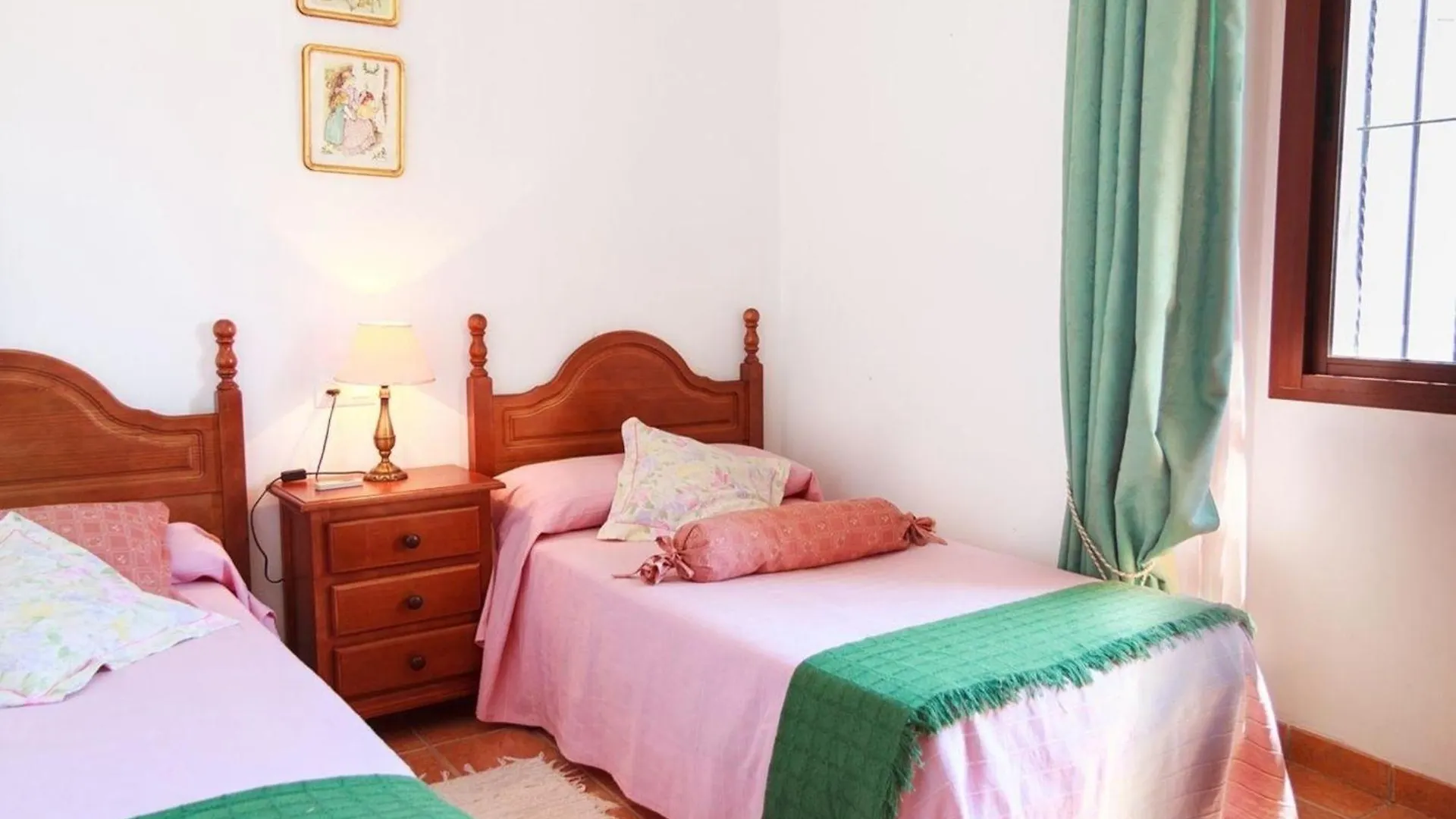 Schoenes Ferienhaus Mit Sonnenterasse Und Pool Villa Lora del Rio Spain